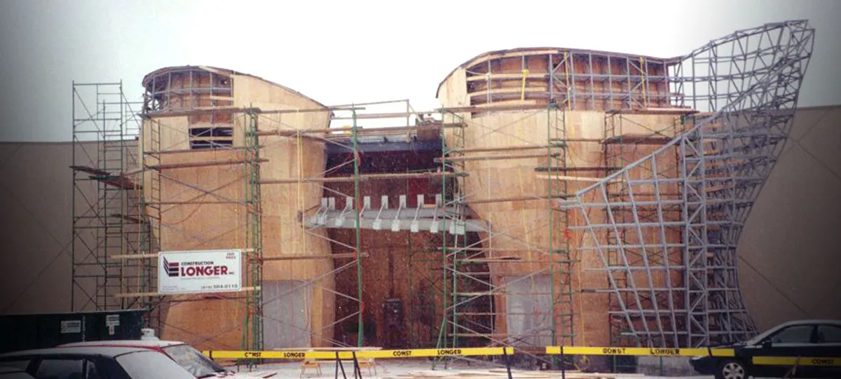Structure décorative — Simons — Carrefour de l'Estrie, Sherbrooke (photo 2)