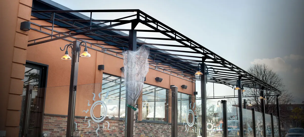 Garde-corps de terrasse — Restaurant Normandin, Québec